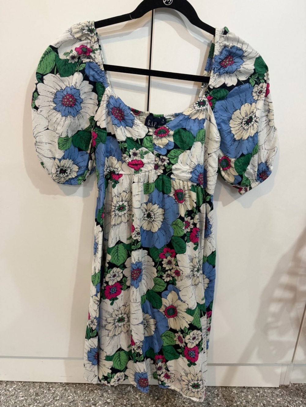 GAP Floral Puff-Sleeve Midi Dress in Blue, White, Green